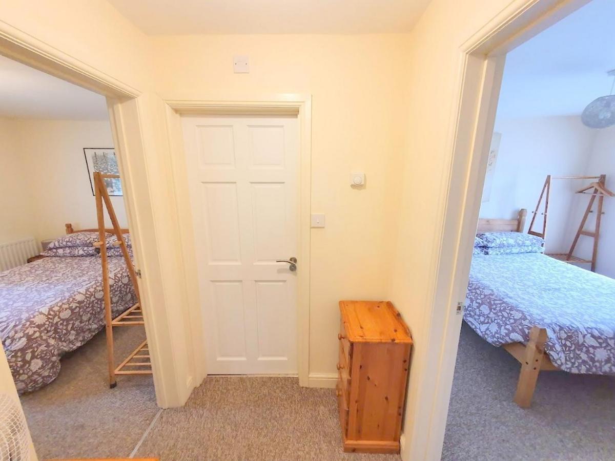 Bassett Flat With 2 Bedrooms And Superfast Wi-Fi Ситингбърн Екстериор снимка
