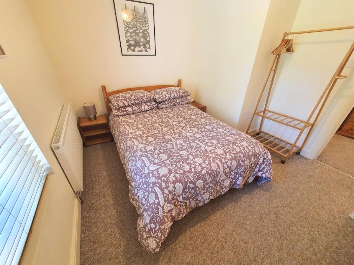 Bassett Flat With 2 Bedrooms And Superfast Wi-Fi Ситингбърн Екстериор снимка